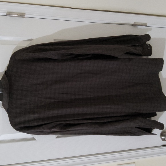 Mens button Down Van Heusen Shirt - Picture 3 of 3